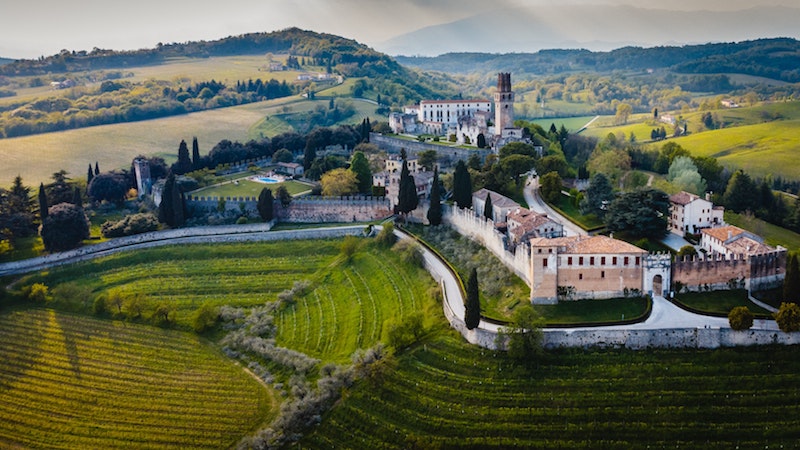 Food and wine tours in Italy - 5 best farm to table and vine to glass experiences