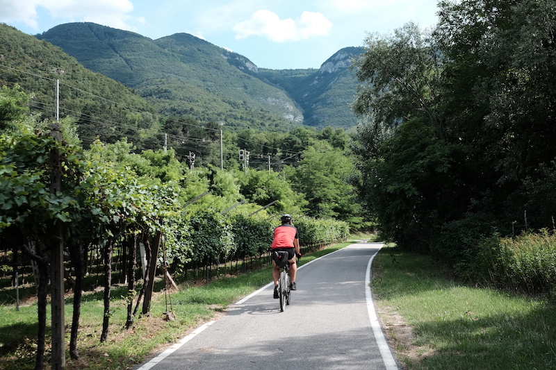Best bike tours in Italy - cycling along rivers (Brenta, Mincio, Adige) around Verona, Lake Garda and Venice