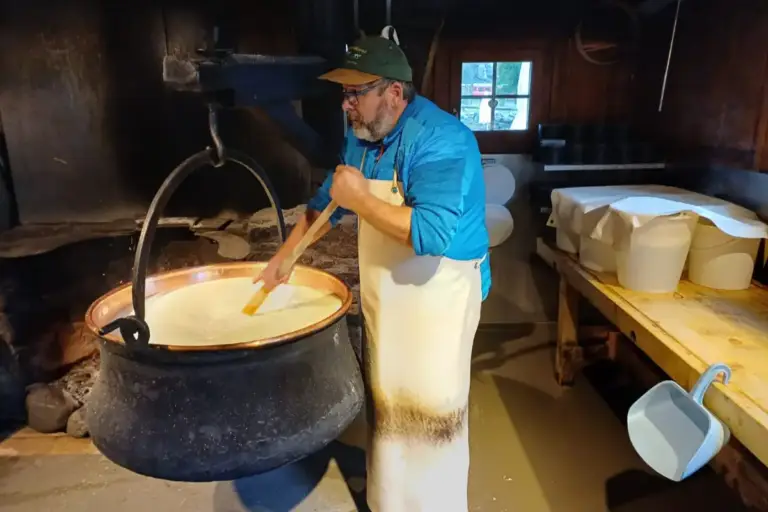 PHOTO-2025-09-24-23-08-39